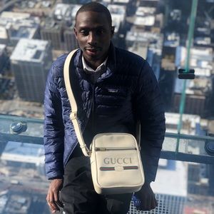 Meet your Posher, Eli